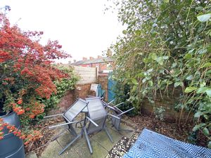 Seating Area- click for photo gallery